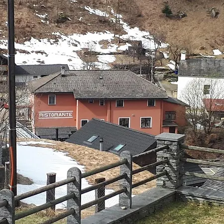 Albergovalbella Отель