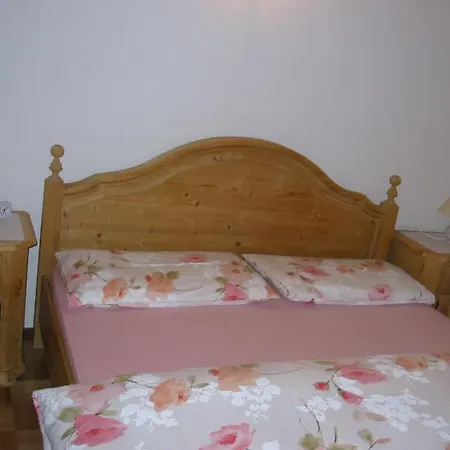 Отель Albergovalbella *