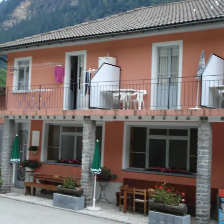 Albergovalbella Отель Росса